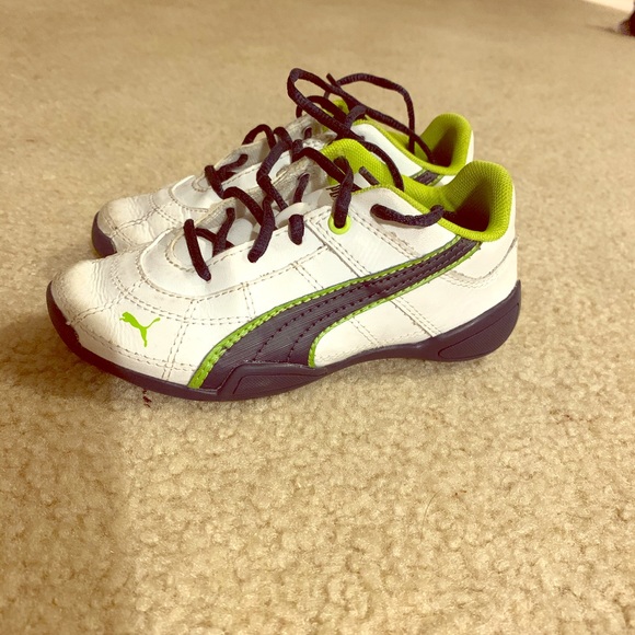 boys puma tennis shoes